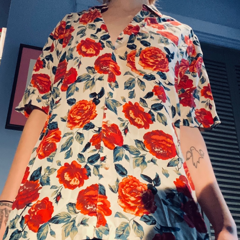 rose print uo button down